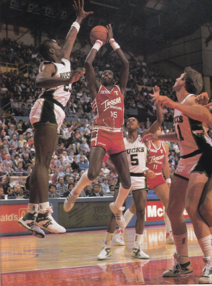 23 Ottobre 1987: Milwaukee Bucks vs Tracer Milano 123-111